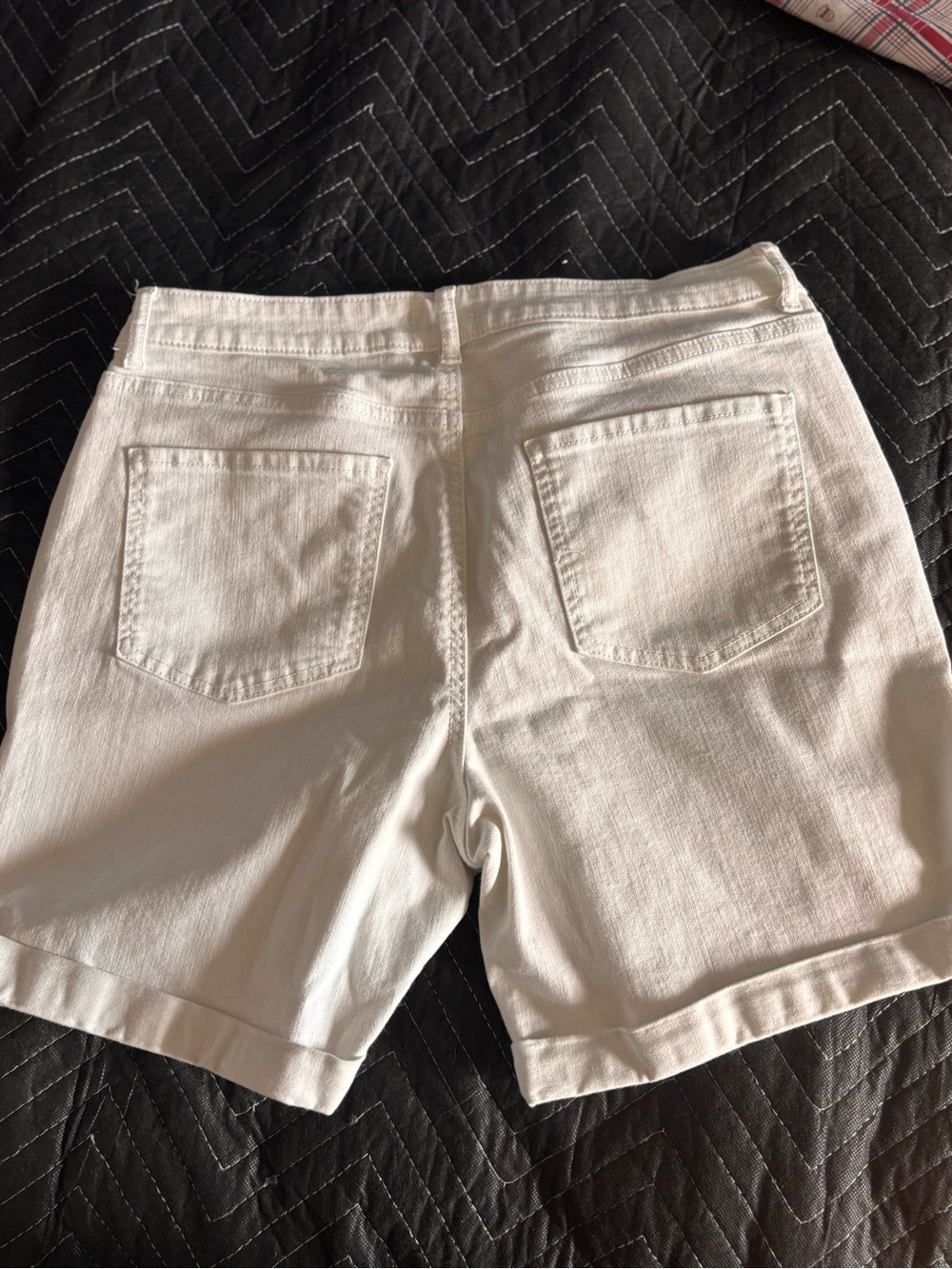 Croft & Barrow White Blue Jean Shorts Size 14 - Picture 2 of 6